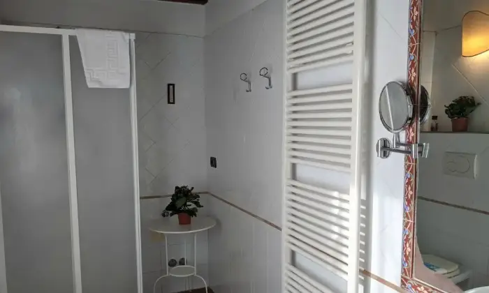 Rexer-Poggio-Renatico-Affitti-brevi-a-Poggio-Renatico-siamo-a-Coronella-BAGNO