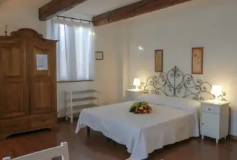 Rexer-Poggio-Renatico-Affitti-brevi-a-Poggio-Renatico-siamo-a-Coronella-CAMERA-DA-LETTO
