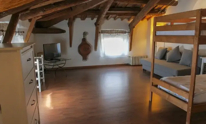 Rexer-Poggio-Renatico-Affitti-brevi-a-Poggio-Renatico-siamo-a-Coronella-SALONE