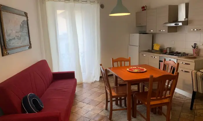 Rexer-Isola-del-Liri-Bilocale-ristrutturato-ed-arredato-CUCINA