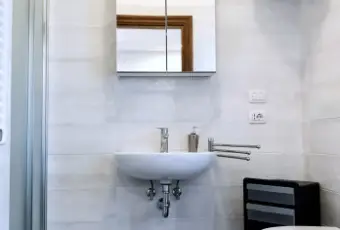 Rexer-Roma-Stanze-singole-a-minuti-a-piedi-dal-Gemelli-BAGNO