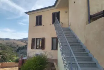 Rexer-Sassari-Casa-del-con-finiture-di-pregio-in-granito-sardo-Terrazzo