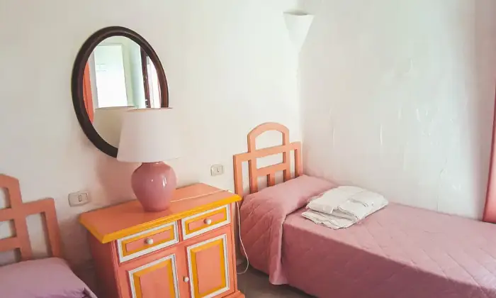 Rexer-Arzachena-Bellissimo-Appartamento-trilocale-a-Baja-Sardinia-CIN-ITBF-CAMERA-DA-LETTO