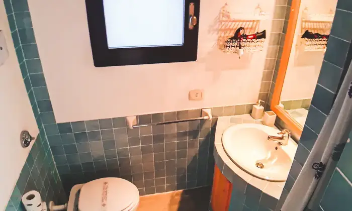 Rexer-Arzachena-Bellissimo-Appartamento-trilocale-a-Baja-Sardinia-CIN-ITBF-BAGNO