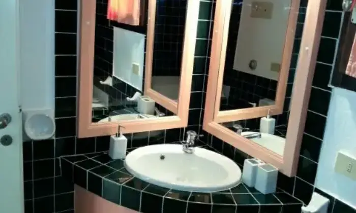 Rexer-Arzachena-Bellissimo-Appartamento-trilocale-a-Baja-Sardinia-CIN-ITBF-BAGNO