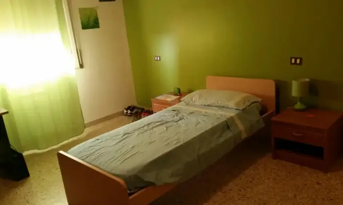 Rexer-Modena-Appartamento-affitto-zona-universitaria-CAMERA-DA-LETTO