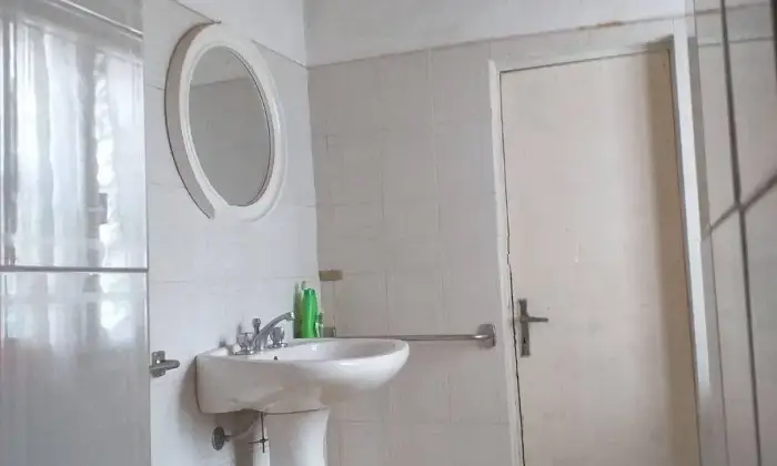 Rexer-Semproniano-Appartamento-in-vendita-a-Semproniano-BAGNO