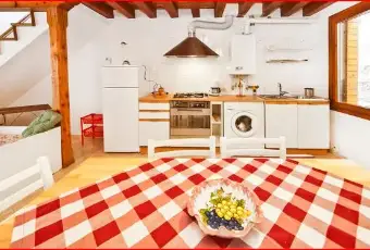 Rexer-Venezia-Appartamento-duplex-con-spazio-esterno-privato-CUCINA