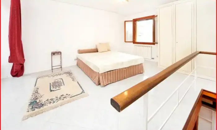 Rexer-Venezia-Appartamento-duplex-con-spazio-esterno-privato-CAMERA-DA-LETTO