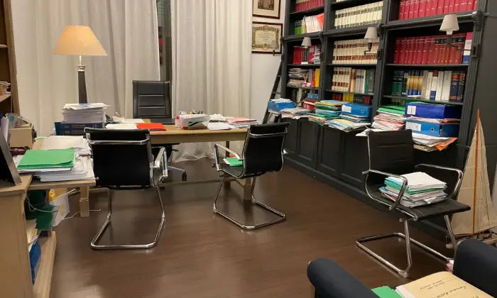 Rexer-Palermo-Porzione-di-studio-o-stanze-singole-coworking-Ple-Ungheria-ALTRO