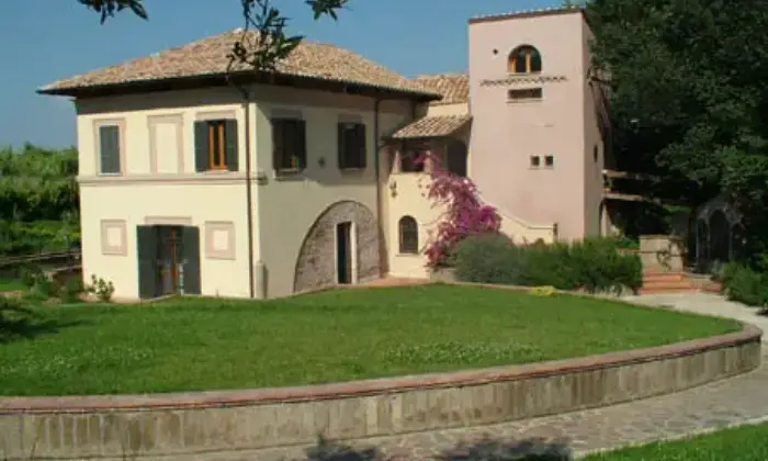 Rexer-Roma-Casale-Bravetta-Vivere-in-campagna-dentro-Roma-ALTRO