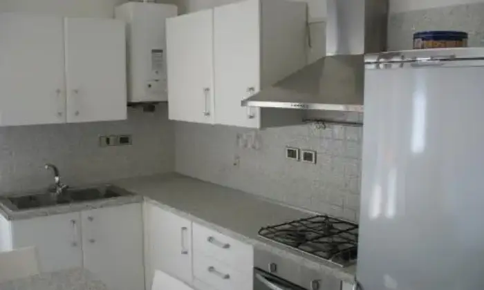 Rexer-Verona-Bilocale-in-zona-tranquilla-a-Verona-CUCINA