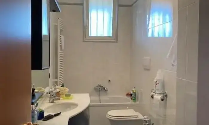 Rexer-Bari-Lussuoso-appartamento-con-due-ingressi-BAGNO