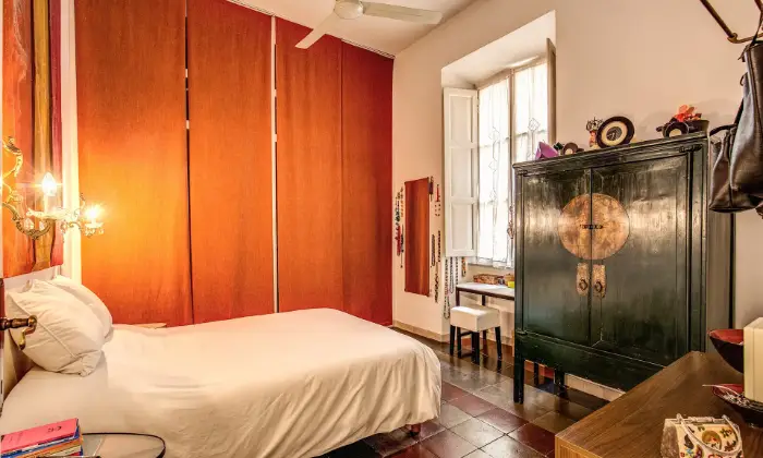 Rexer-Roma-Accogliente-Appartamento-in-affitto-Via-Natale-del-Grande-CAMERA-DA-LETTO