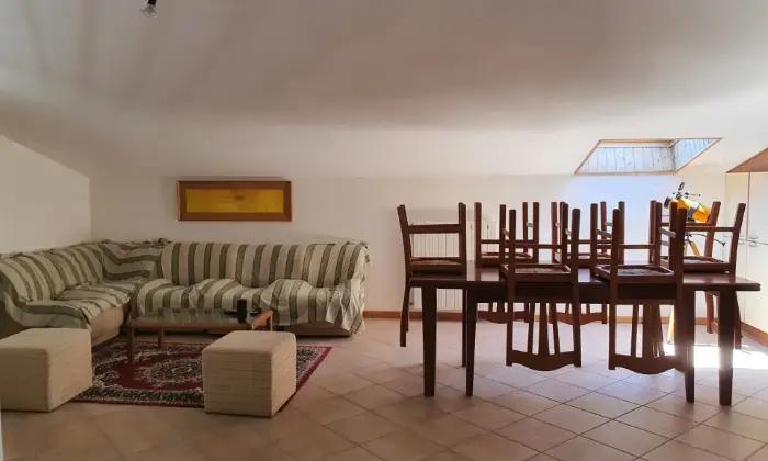 Rexer-Alba-Adriatica-Appartamento-mansardato-SALONE