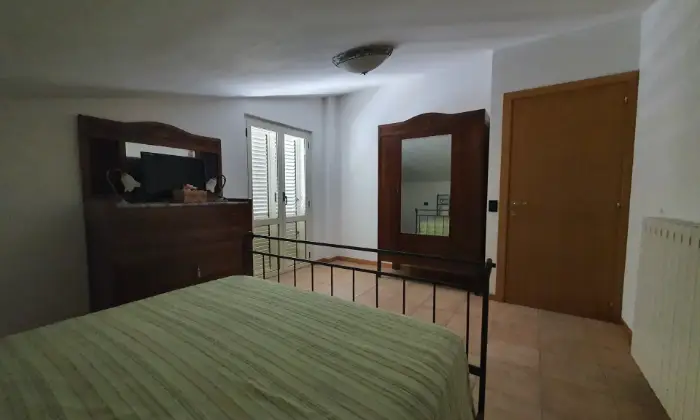Rexer-Alba-Adriatica-Palazzina-vicino-al-mare-CAMERA-DA-LETTO