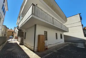Rexer-Alba-Adriatica-Palazzina-vicino-al-mare-Esterno