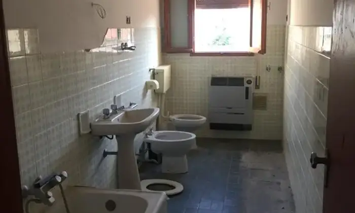Rexer-Copparo-APPARTAMENTO-A-COPPARO-FE-PRIMO-PIANO-BAGNO