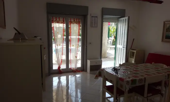 Rexer-Mascali-Appartamento-completamente-arredato-molto-elegante-immerso-nel-verde-a-pochi-km-dallaeroporto-di-Catania-e-da-taormina-SALONE