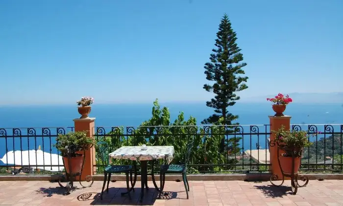Rexer-Gioiosa-Marea-Appartamento-in-Agriturismo-GIARDINO