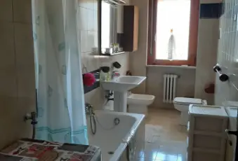 Rexer-Pescara-Stanze-Singole-via-Elettra-Pescara-BAGNO