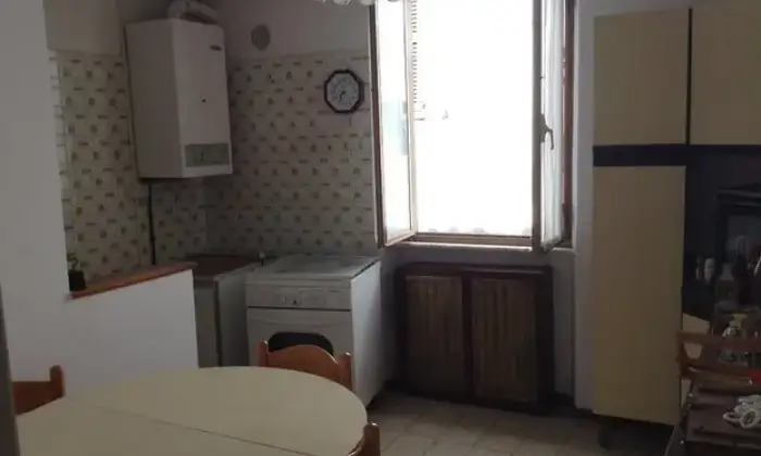 Rexer-Ripatransone-Abitazione-nel-centro-storico-in-vendita-CUCINA
