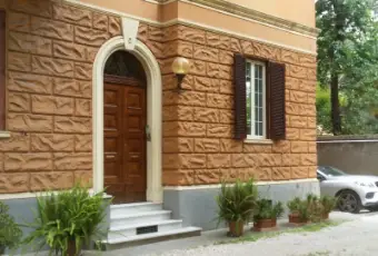 Rexer-Roma-Appartamento-in-Villino-depoca-ESTERNI