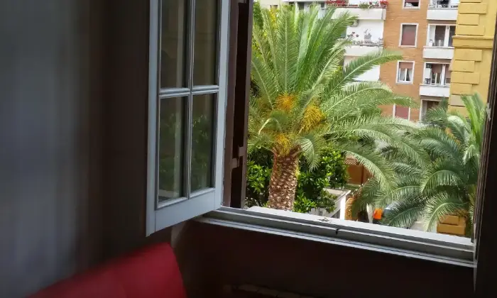 Rexer-Roma-Appartamento-in-Villino-depoca-SALONE