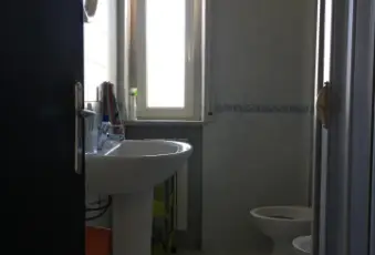 Rexer-Polla-LIBERA-DA-LUGLIO-STANZA-DI-FRONTE-OSPEDALE-DI-POLLA-BAGNO