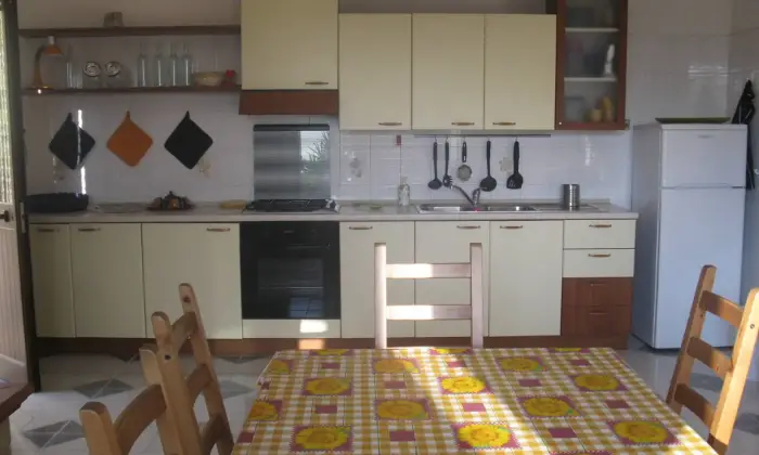 Rexer-Porto-Cesareo-Affittasi-casa-vacanza-CUCINA