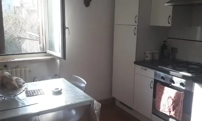 Rexer-Napoli-AMPIO-BILOCALE-CUCINA