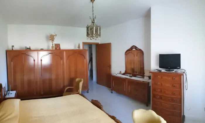 Rexer-Catanzaro-Ampio-appartamento-al-piano-CAMERA-DA-LETTO