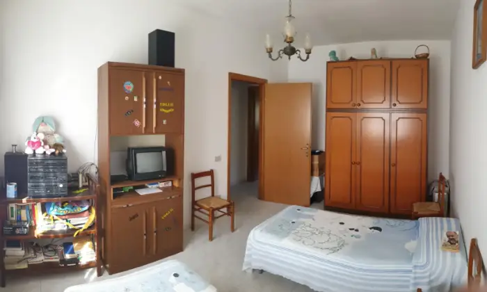 Rexer-Catanzaro-Ampio-appartamento-al-piano-CAMERA-DA-LETTO