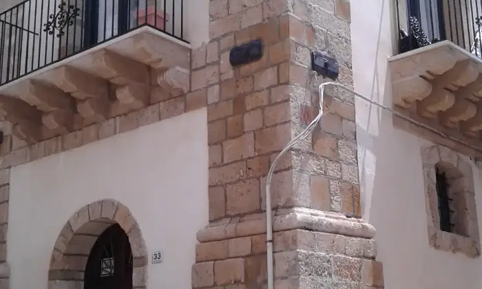 Rexer-Gela-Ampio-elegante-centralissimo-loft-ESTERNI