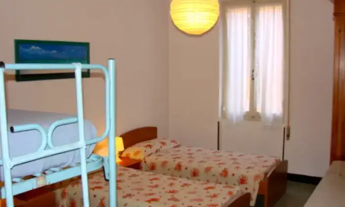 Rexer-Taggia-Locazioni-turistiche-minimo-una-settimana-CAMERA-DA-LETTO