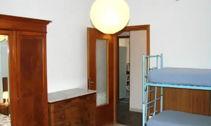 Rexer-Taggia-Locazioni-turistiche-minimo-una-settimana-CAMERA-DA-LETTO