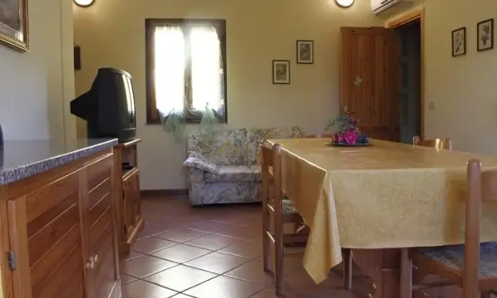 Rexer-Domus-de-Maria-Casa-vacanze-in-affitto-SALONE