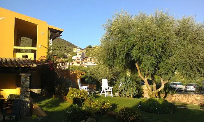Rexer-Domus-de-Maria-Casa-vacanze-in-affitto-GIARDINO