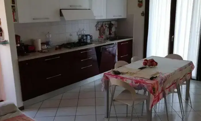 Rexer-Tavullia-Trilocale-in-Vendita-in-Strada-Casella-a-Tavullia-SALONE