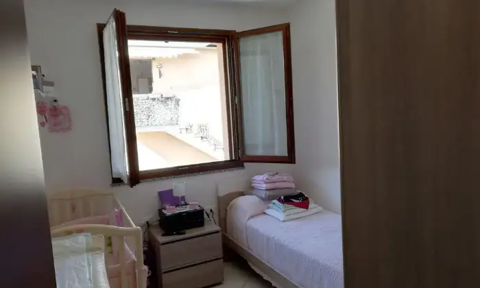 Rexer-Tavullia-Trilocale-in-Vendita-in-Strada-Casella-a-Tavullia-CAMERA-DA-LETTO