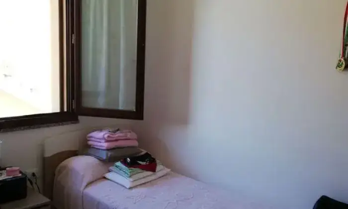 Rexer-Tavullia-Trilocale-in-Vendita-in-Strada-Casella-a-Tavullia-CAMERA-DA-LETTO