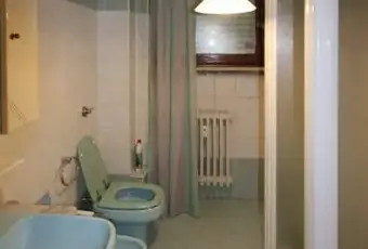 Rexer-Torino-AFFITTASI-STANZA-PRIVATA-IN-STABILE-SIGNORILE-ZONA-SANTA-RITA-TORINO-BAGNO