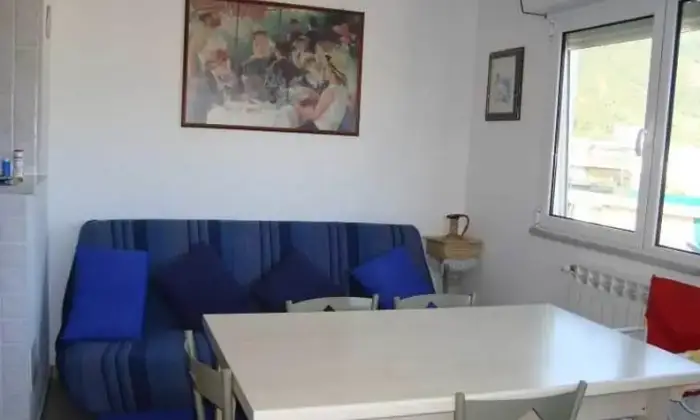Rexer-Borghetto-Santo-Spirito-Attico-in-affitto-per-vacanze-SALONE