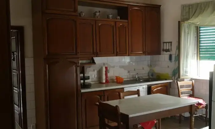 Rexer-Manciano-Appartamento-via-del-Poderuccio-Manciano-CUCINA