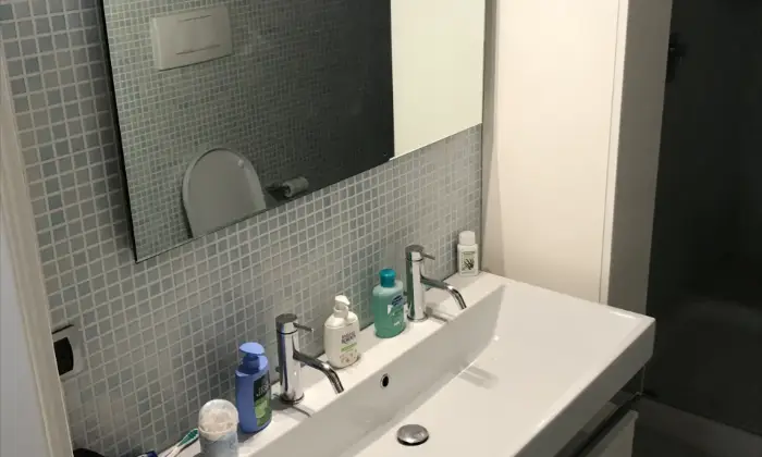 Rexer-Piombino-Appartamento-via-Borgo-alla-Noce-Piombino-BAGNO