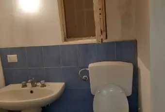 Rexer-Siracusa-Commerciale-a-pochi-passi-da-Fontana-Aretusa-Ortigia-C-ALTRO