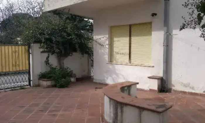 Rexer-Sellia-Marina-Villetta-a-pochi-passi-dal-mare-GIARDINO