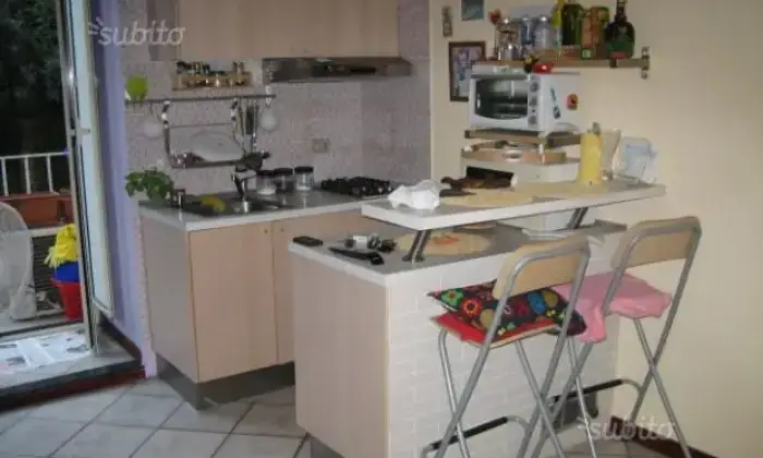 Rexer-Napoli-Mini-appartamento-soppalcato-CUCINA