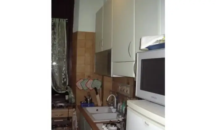 Rexer-Milano-Bilocale-arredato-Viale-Corsica-CUCINA