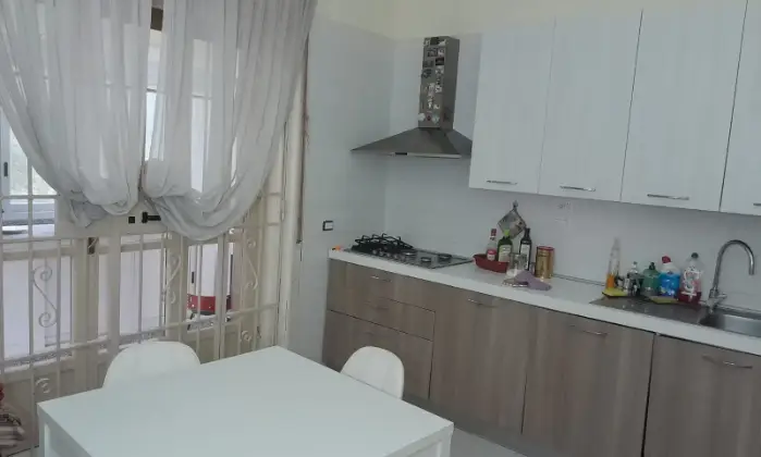 Rexer-Salerno-Appartamento-in-Via-Giovanni-Negri-a-Salerno-in-Vendita-CUCINA